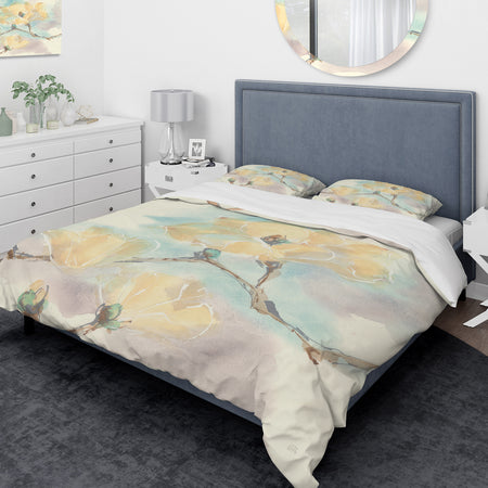Magnolias in White I - Traditional Duvet Cover Set
