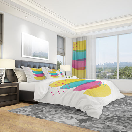Minimal Spots Balance II - Geometric Duvet Cover Set