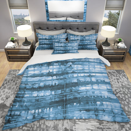 Indigo watercolor geometrical V - Geometric Duvet Cover Set