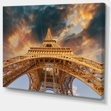 Paris Eiffel Tower in Paris with Sunset Colors - Cityscape Canvas print