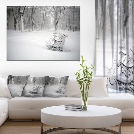 Design Canvas Art Print 'Benches in Park Covered with Snow - Extra Large Landscape Canvas Art Print