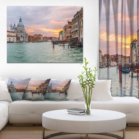 Santa Maria Della Salute - Cityscape Canvas Wall Art