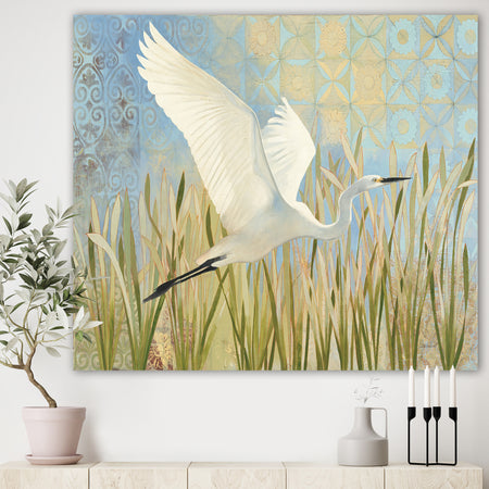 Snowy Egret in Flight vII - Farmhouse Canvas Artwork