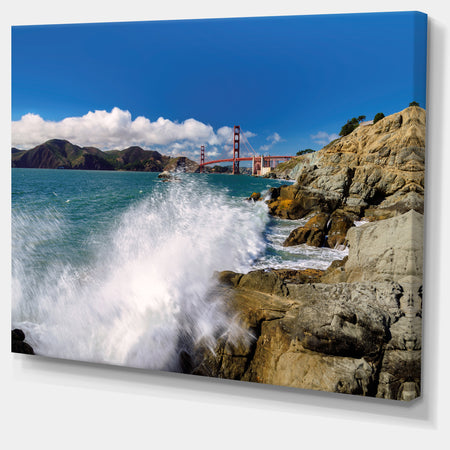 Golden Gate Bridge in San Francisco - Large Seashore Canvas Print