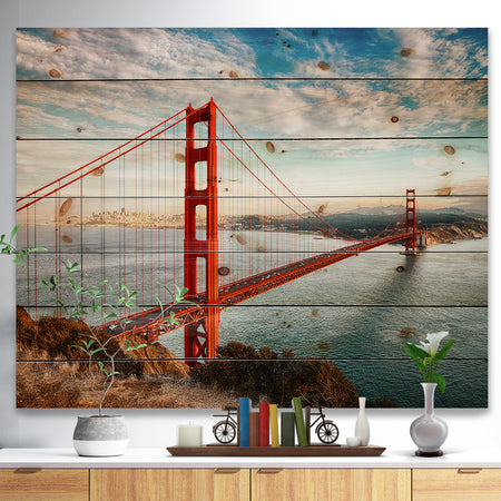 Golden Gate Bridge in San Francisco - Sea Bridge Print on Natural Pine Wood