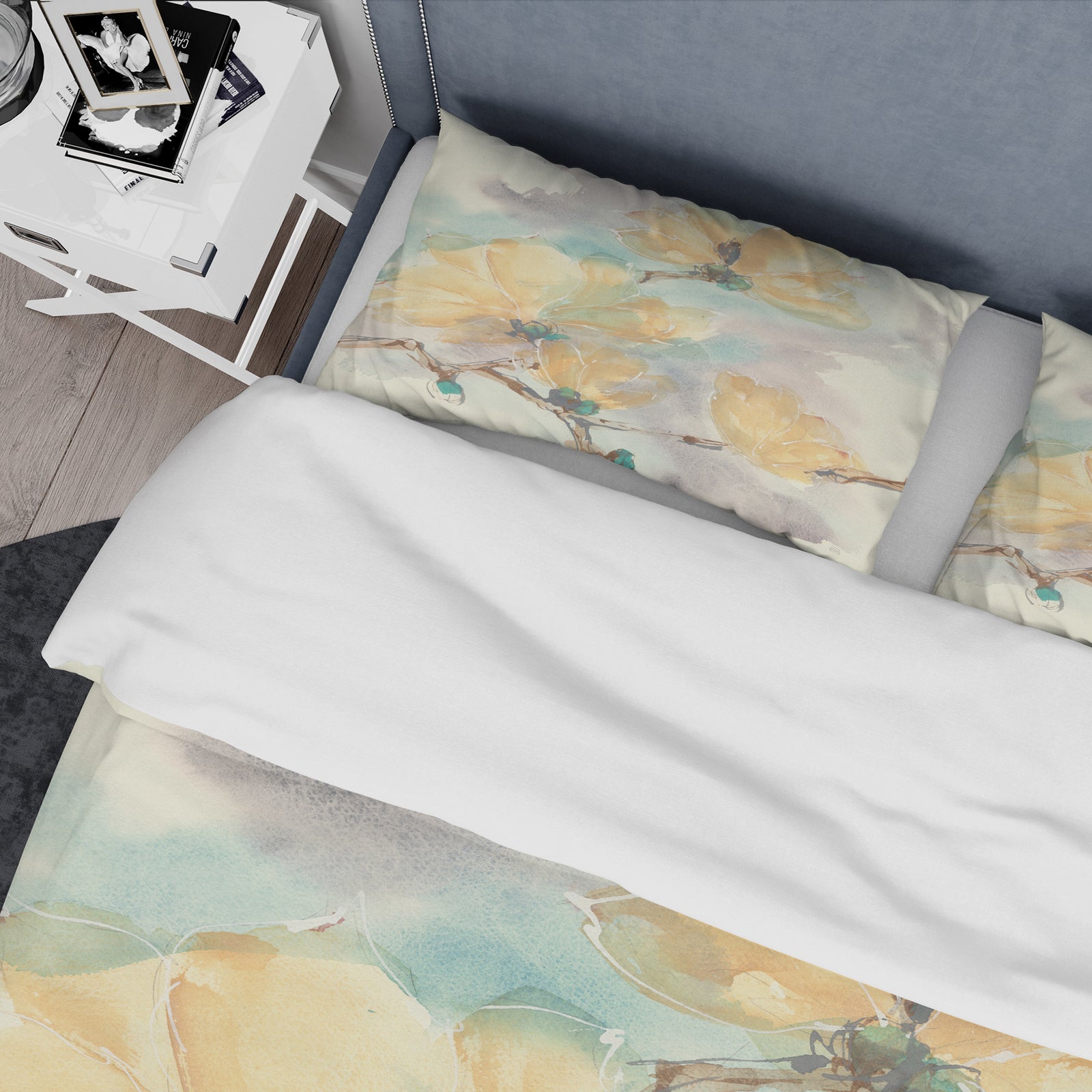 Magnolias in White II - Traditional Duvet Cover Set