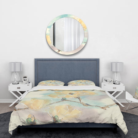 Magnolias in White I - Traditional Duvet Cover Set