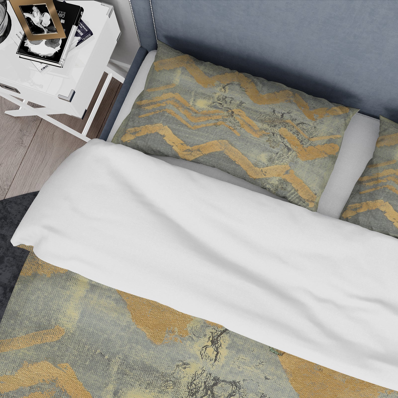 Glam Metallic Form III - Glam Duvet Cover Set