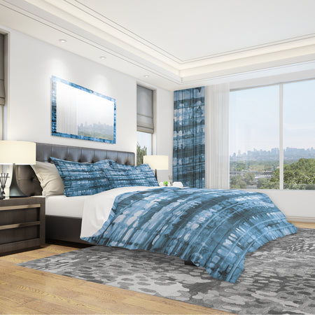 Indigo watercolor geometrical V - Geometric Duvet Cover Set