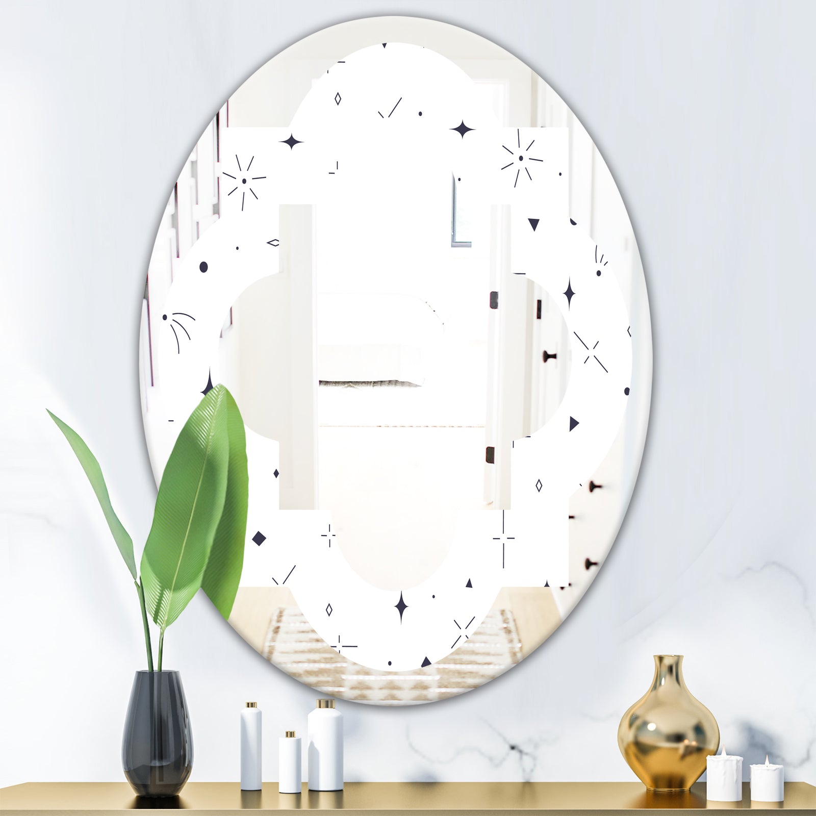Golden Geometrical Diamond Pattern III - Modern Round or Oval Wall Mirror - Quatrefoil