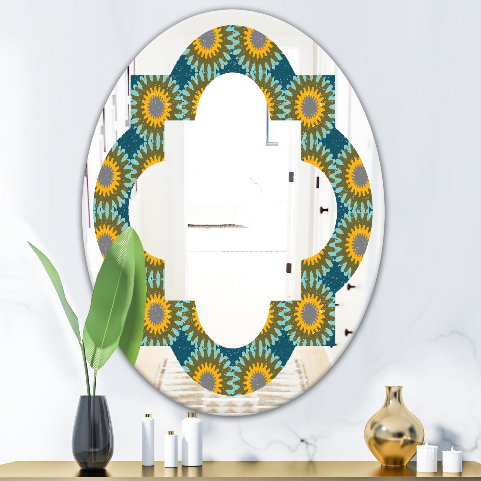 Retro Circular Pattern I - Cottage Round or Oval Wall Mirror - Quatrefoil