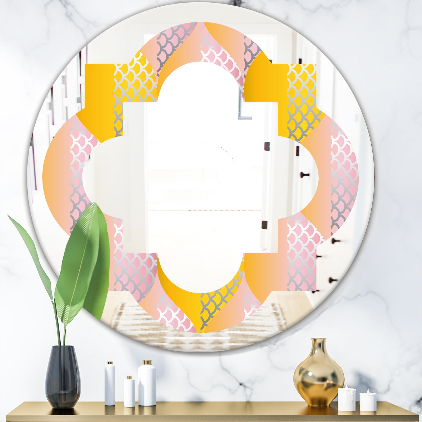Golden Geometrical Diamond Pattern IV - Modern Round or Oval Wall Mirror - Quatrefoil