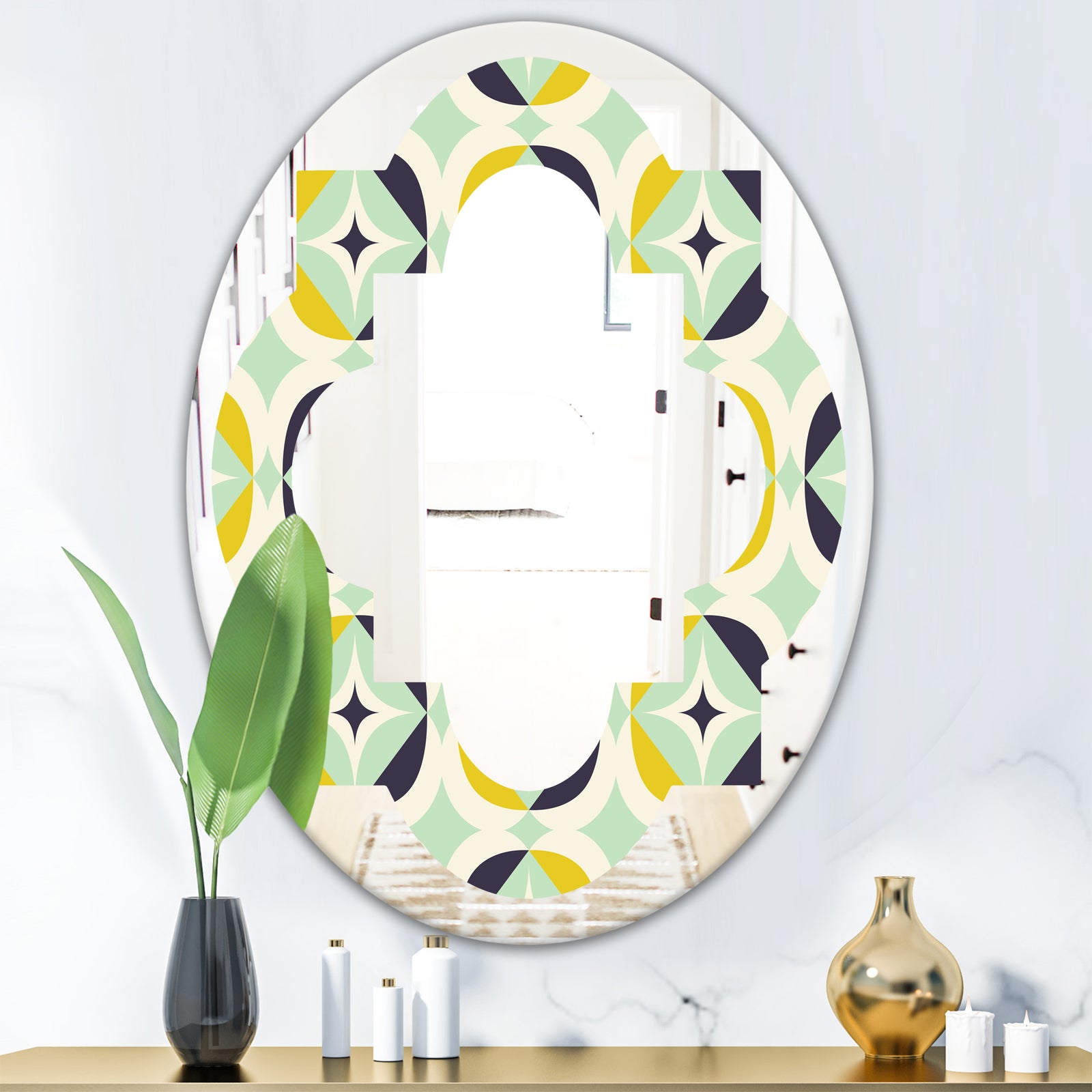 Diamond Retro V - Modern Round or Oval Wall Mirror - Quatrefoil