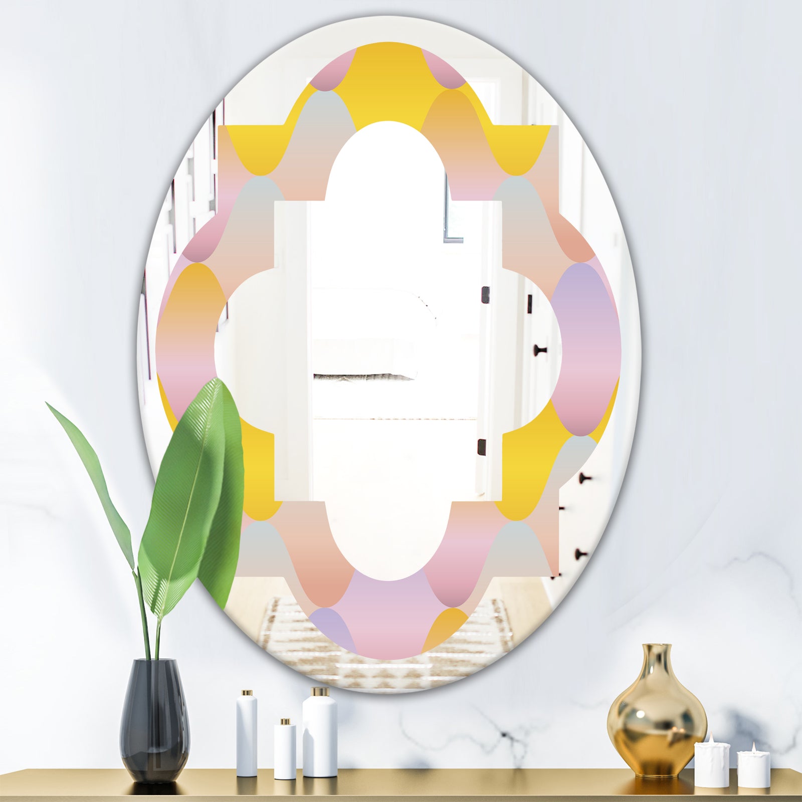 Golden Geometrical Diamond Pattern II - Modern Round or Oval Wall Mirror - Quatrefoil