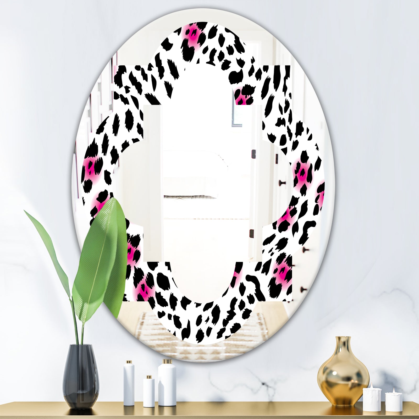 Glam Leopard Pattern - Modern Round or Oval Wall Mirror - Quatrefoil
