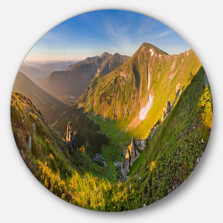 Karpaty Highrise Mountains - Landscape Photo Round Metal Wall Art