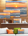 Beautiful Sunrise over the Horizon. - Modern Beach Canvas Art Print