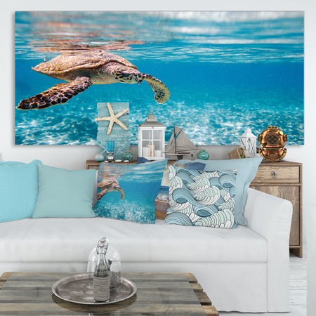 Large Hawksbill Sea Turtle - Abstract Canvas Art Print