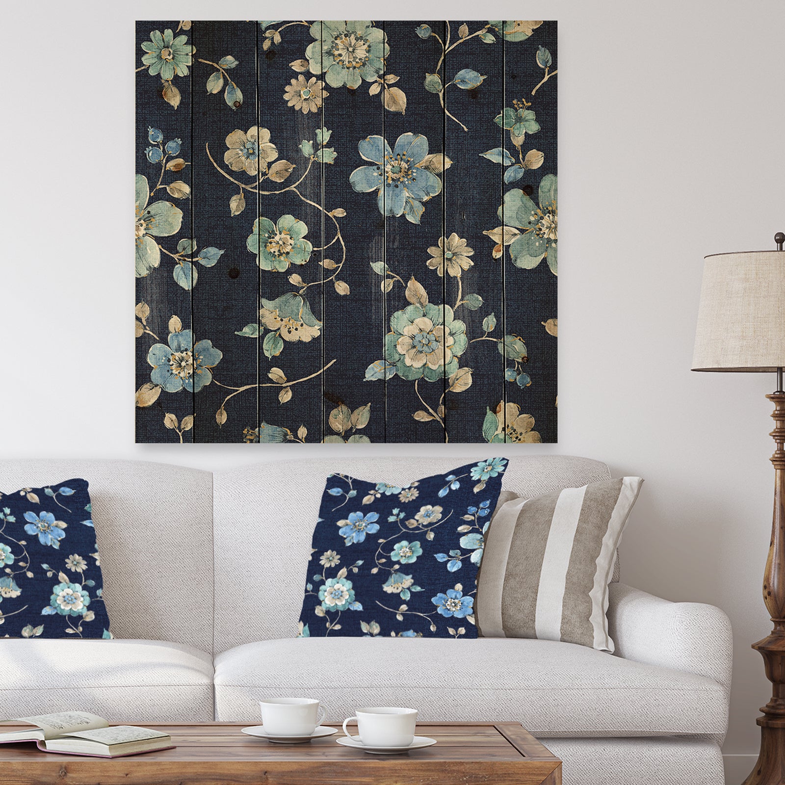 Indigold metallic Flower Pattern - Floral Print on Natural Pine Wood